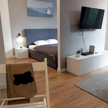 Chill Expo Slawinska Appartement Varsovie